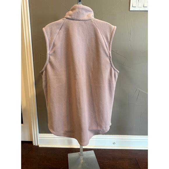 NWT Patagonia Vest - Picture 2 of 3